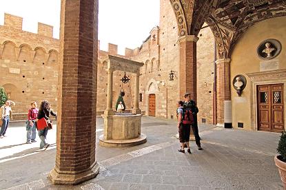 Siena Online Siena - Palazzo Chigi